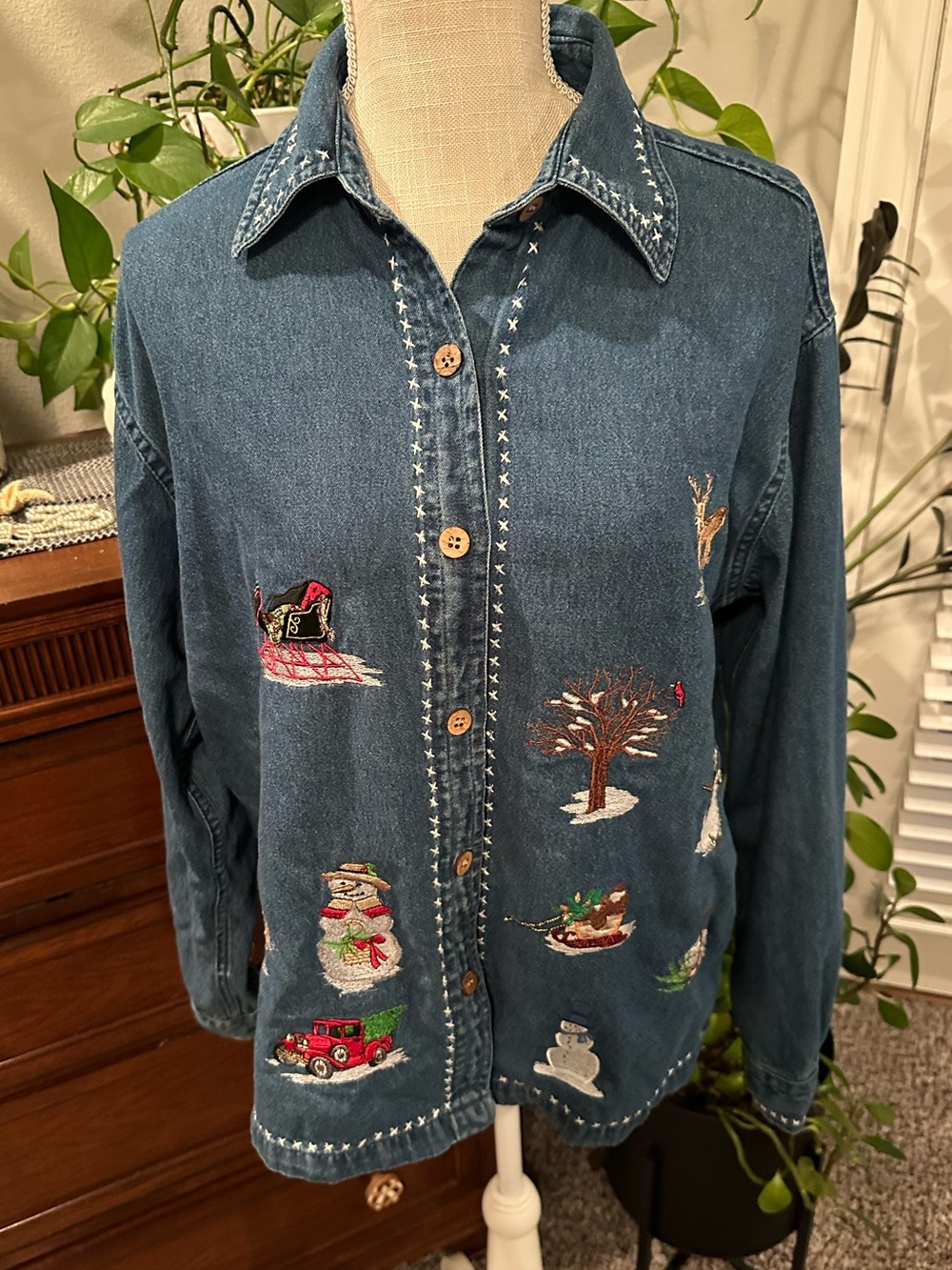 Vintage Rosettes Floral-Trim Denim Shirt Jacket - Blue Christmas themed